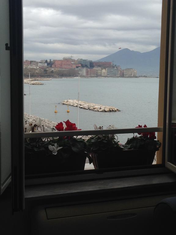 La Dimora Dei Baroni Bed & Breakfast Napoli Oda fotoğraf