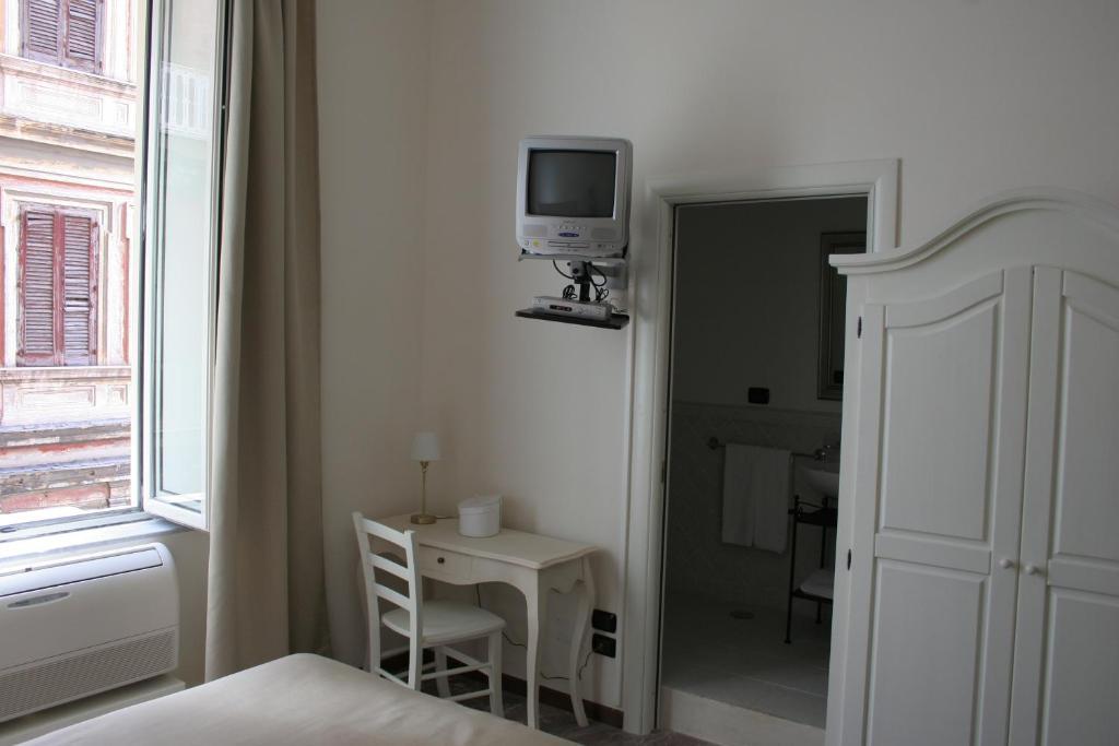 La Dimora Dei Baroni Bed & Breakfast Napoli Oda fotoğraf