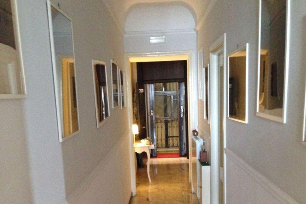 La Dimora Dei Baroni Bed & Breakfast Napoli Dış mekan fotoğraf