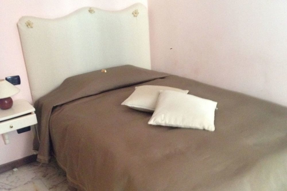 La Dimora Dei Baroni Bed & Breakfast Napoli Dış mekan fotoğraf